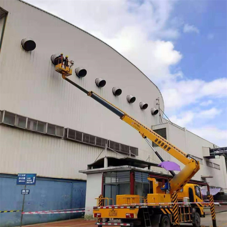 天河高空作业车出租服务：专业广告牌安装解决方案