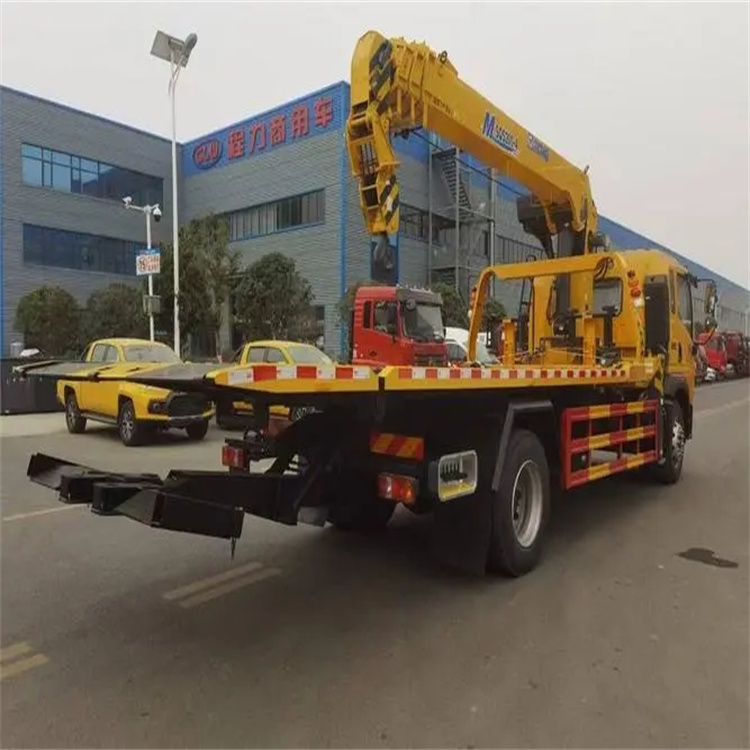 天河附近小随车吊出租电话，轻松解决搬运烦恼