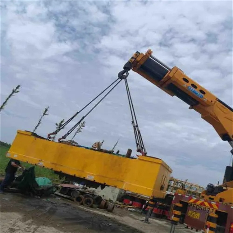 天河随车吊吊集装箱怎么吊